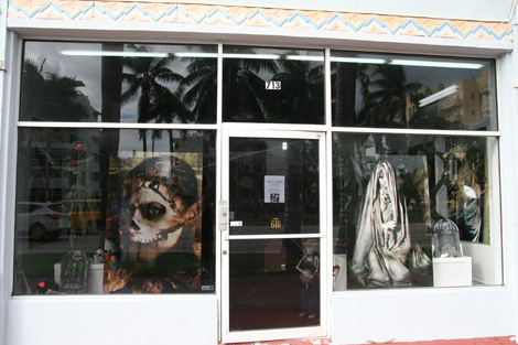 exposition dans la galerie 6t6 art gallery à Miami Beach